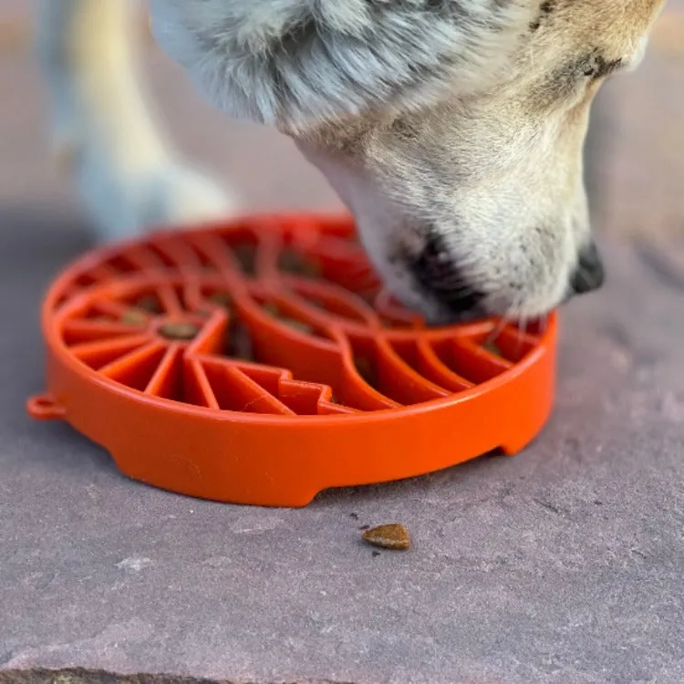 SodaPup Sun and Moon eTray slickmatta hund orange yin yang