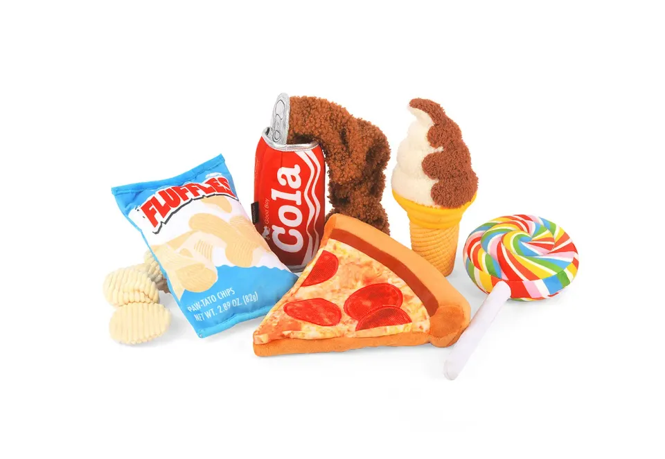 P.L.A.Y. Snack Attack Collection hundleksaker 5-pack M med pip