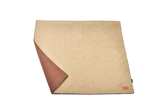 P.L.A.Y. Luxe Throw hundfilt vattenavvisande