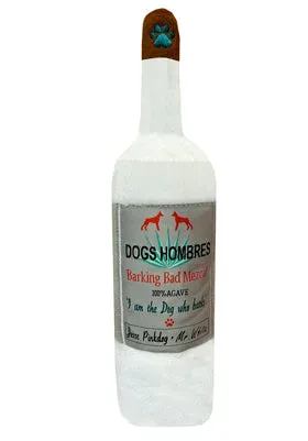 Dog Diggin Designs Dogs Hombres Barking Bad Mezcal hundleksak med pip