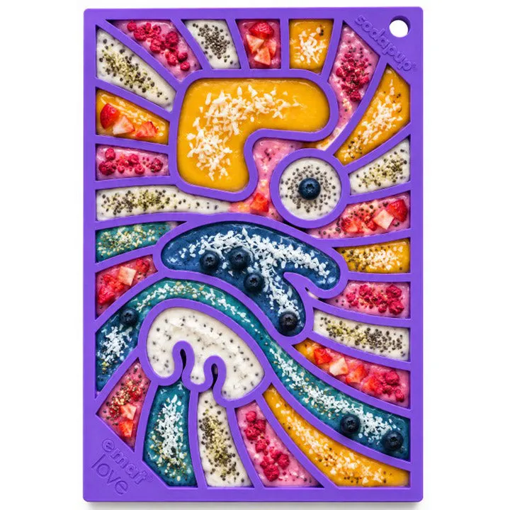 SodaPup Groovy Love slickmatte small lila lugnande