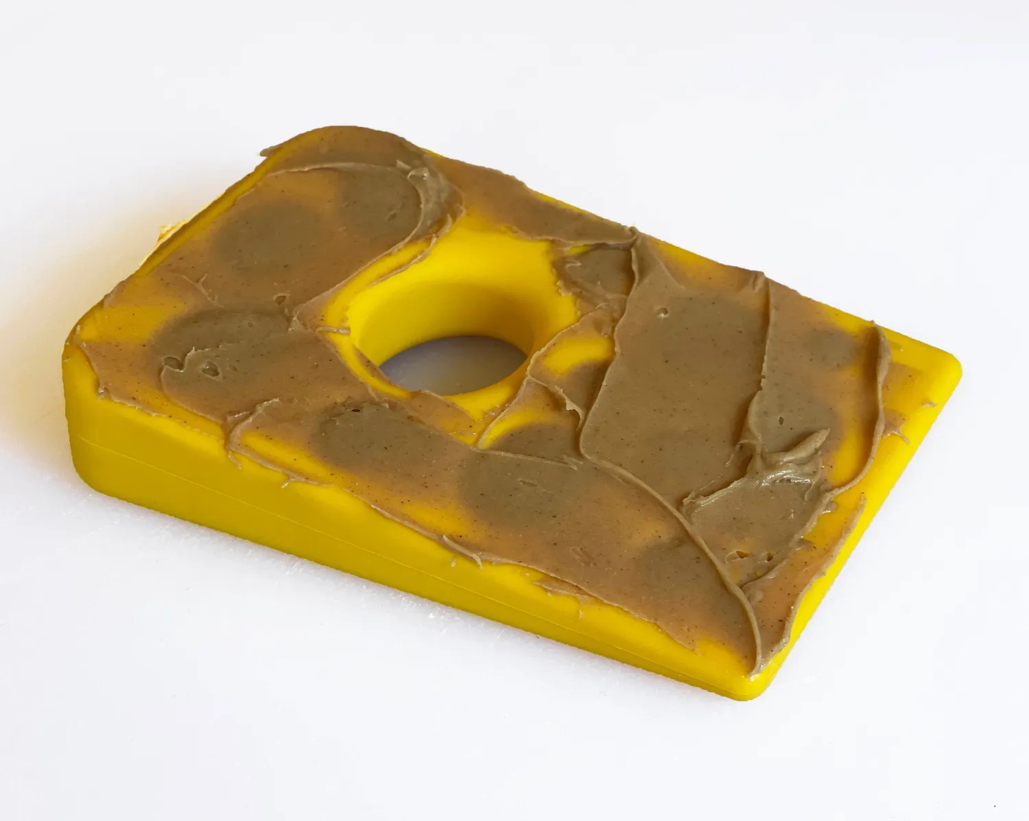 SodaPup Swiss Cheese Wedge tuggleksak nylon gul