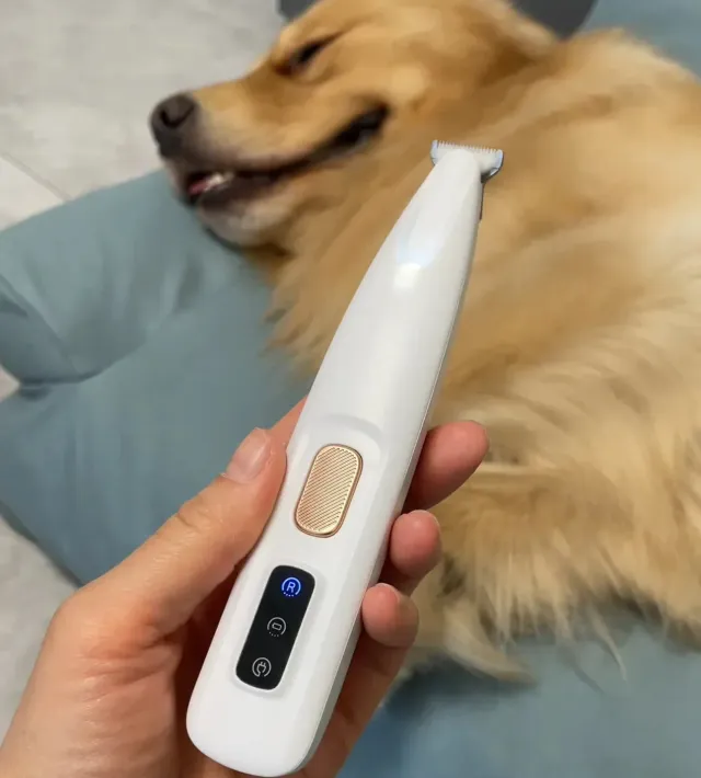 Pawtato tass-trimmer hund vit med LED 18 mm