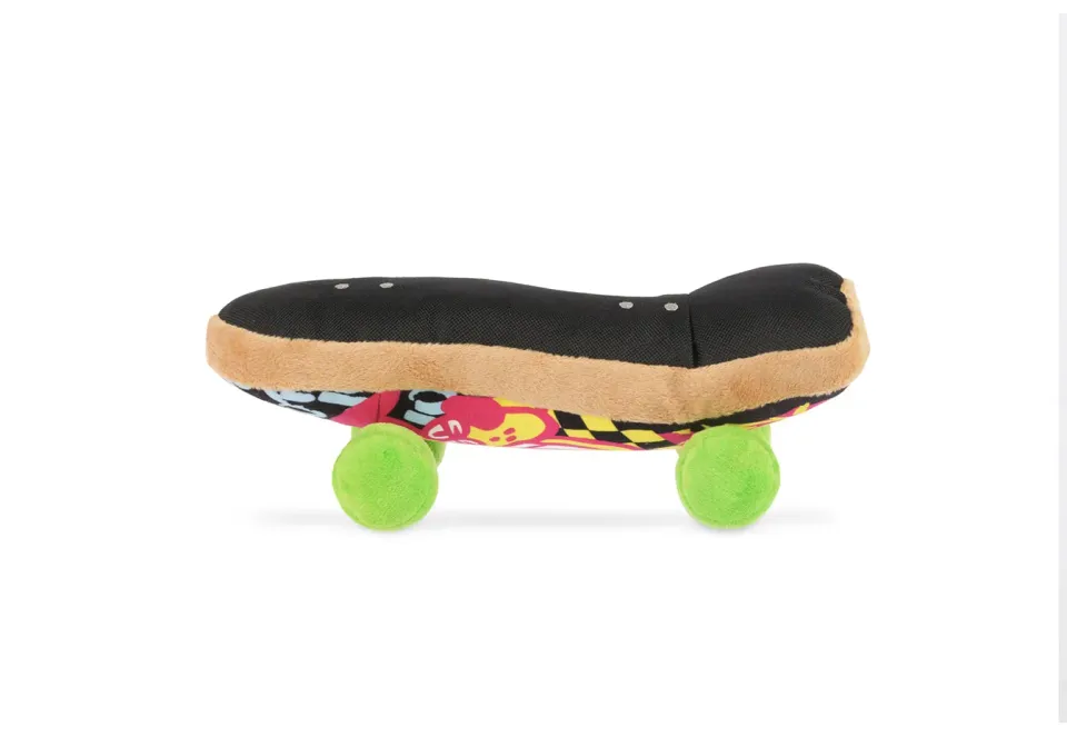 P.L.A.Y. 90s Classics Kickflippin K9 mjukisleksak pip