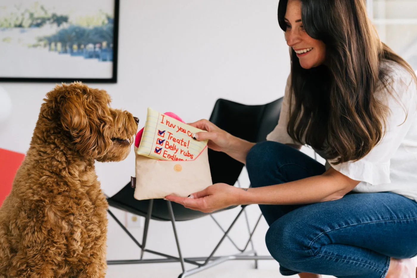 P.L.A.Y. Love Bug Ruv Letter hundleksak brev med pip