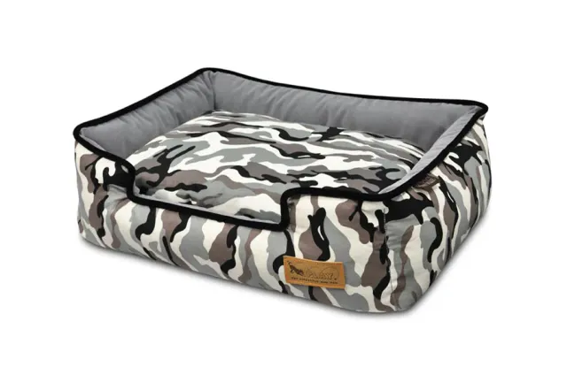 P.L.A.Y. Camouflage Lounge Bed hundsäng M tvättbar