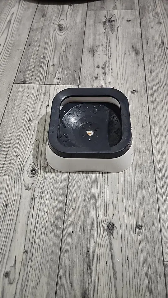 Pawtato Splash-Proof vattenskål hund vit 1,5 liter