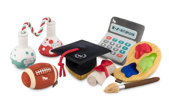 P.L.A.Y. Back to School hundleksaksset mjuk med pip