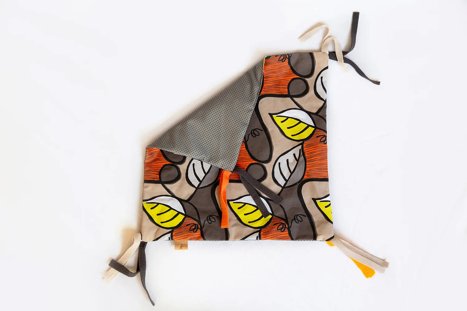 P.L.A.Y. Feline Frenzy Purrfect Playtime kattmatta med kattmynta