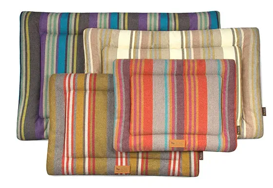P.L.A.Y. Horizon Chill Pad hundmatta Desert M