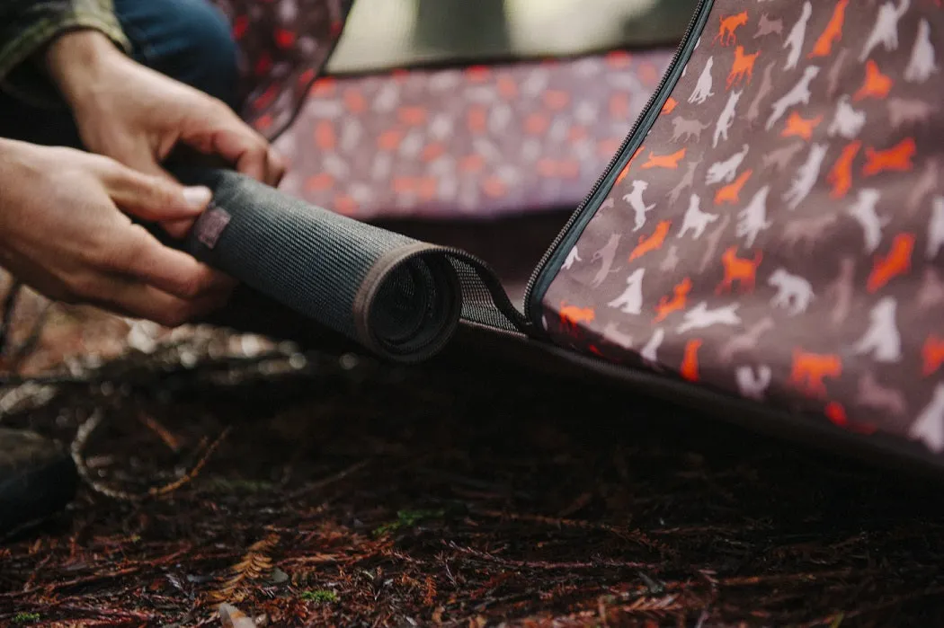 P.L.A.Y. Scout & About Outdoor Dog Tent hundtält Mocha