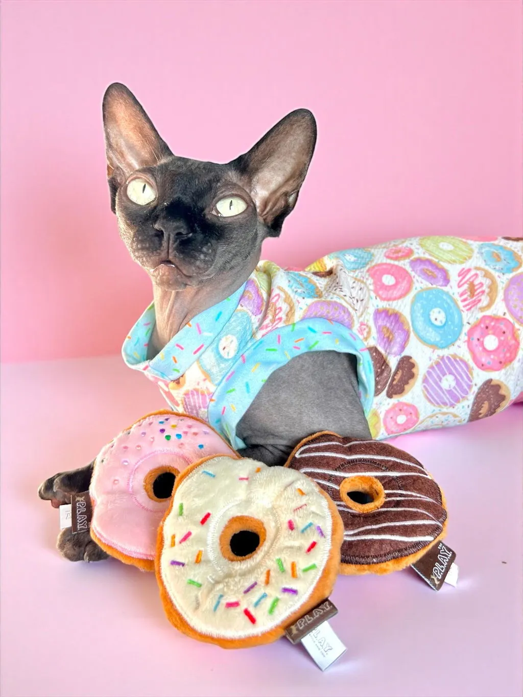 P.L.A.Y. Feline Frenzy Kitty Kreme Donuts kattleksak kattmynta